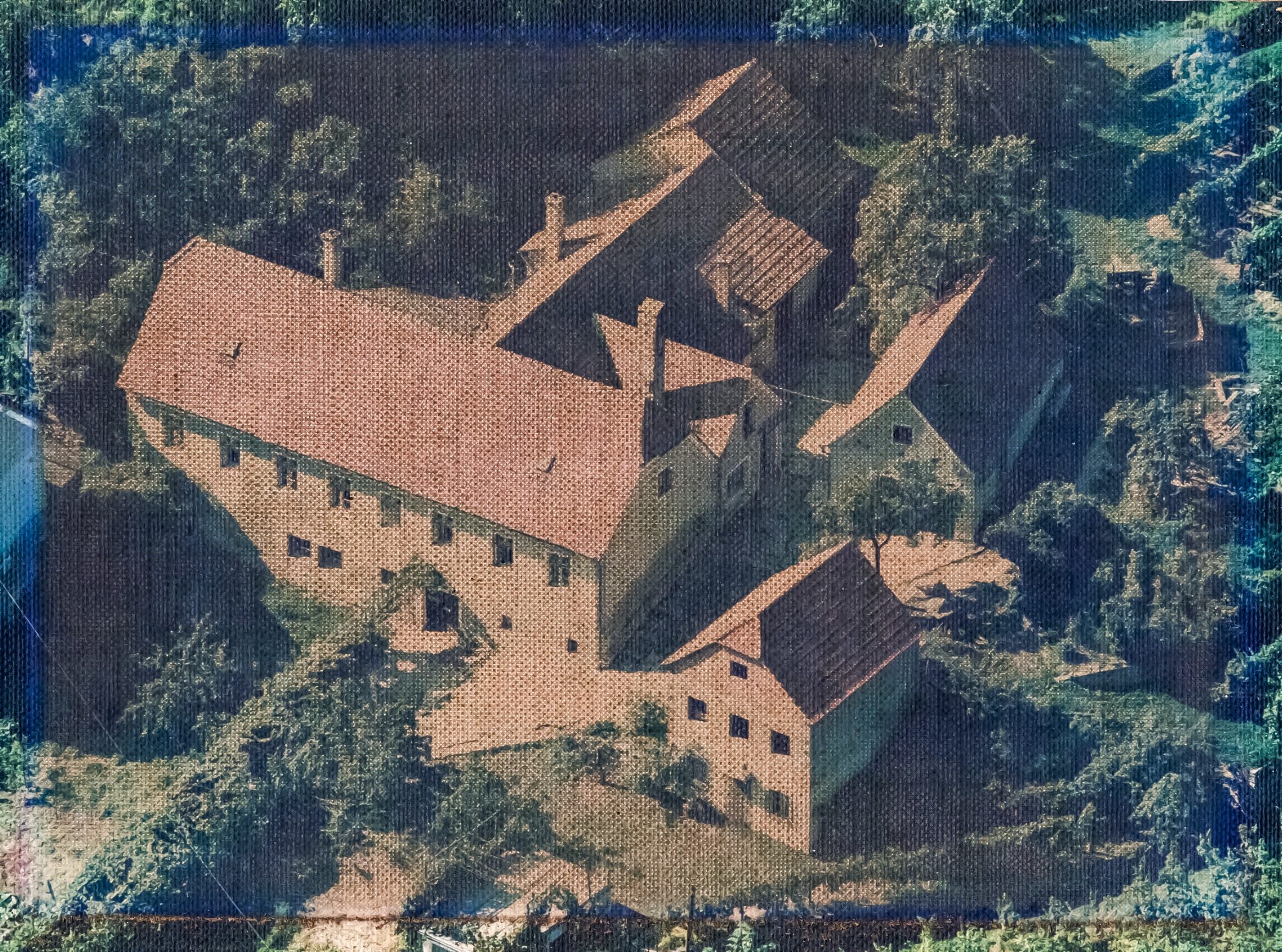 Donabaum1 Eingescanntes älteres Foto vom Haus: 1 großes Haupthaus und 2 Nebenhäuser