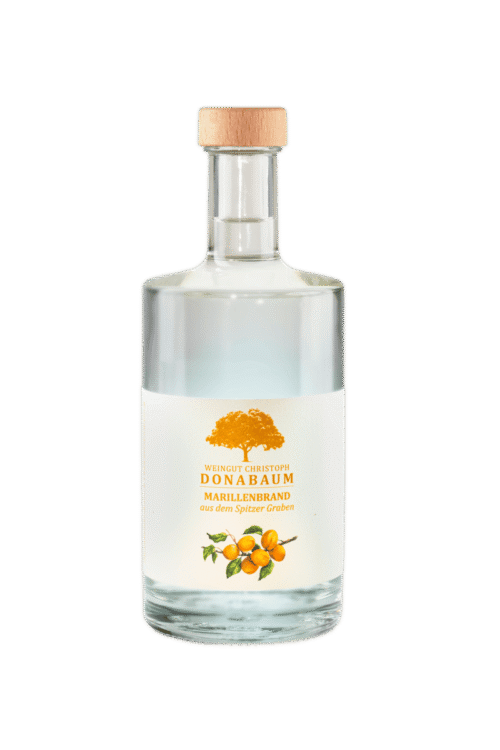 Wei&szlig;e Flasche mit wei&szlig;em Etikett und orangenem Logo. Marillenbrand